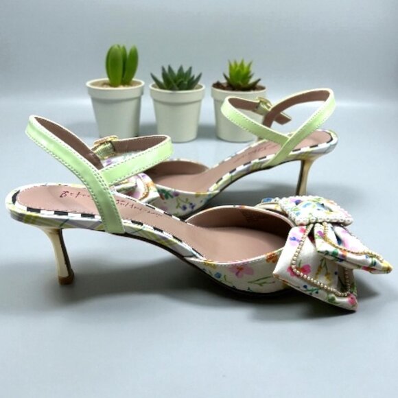 Betsey Johnson Emely Natural Ditsy Kitten Heeled Pump - Size 8 - Picture 3 of 10